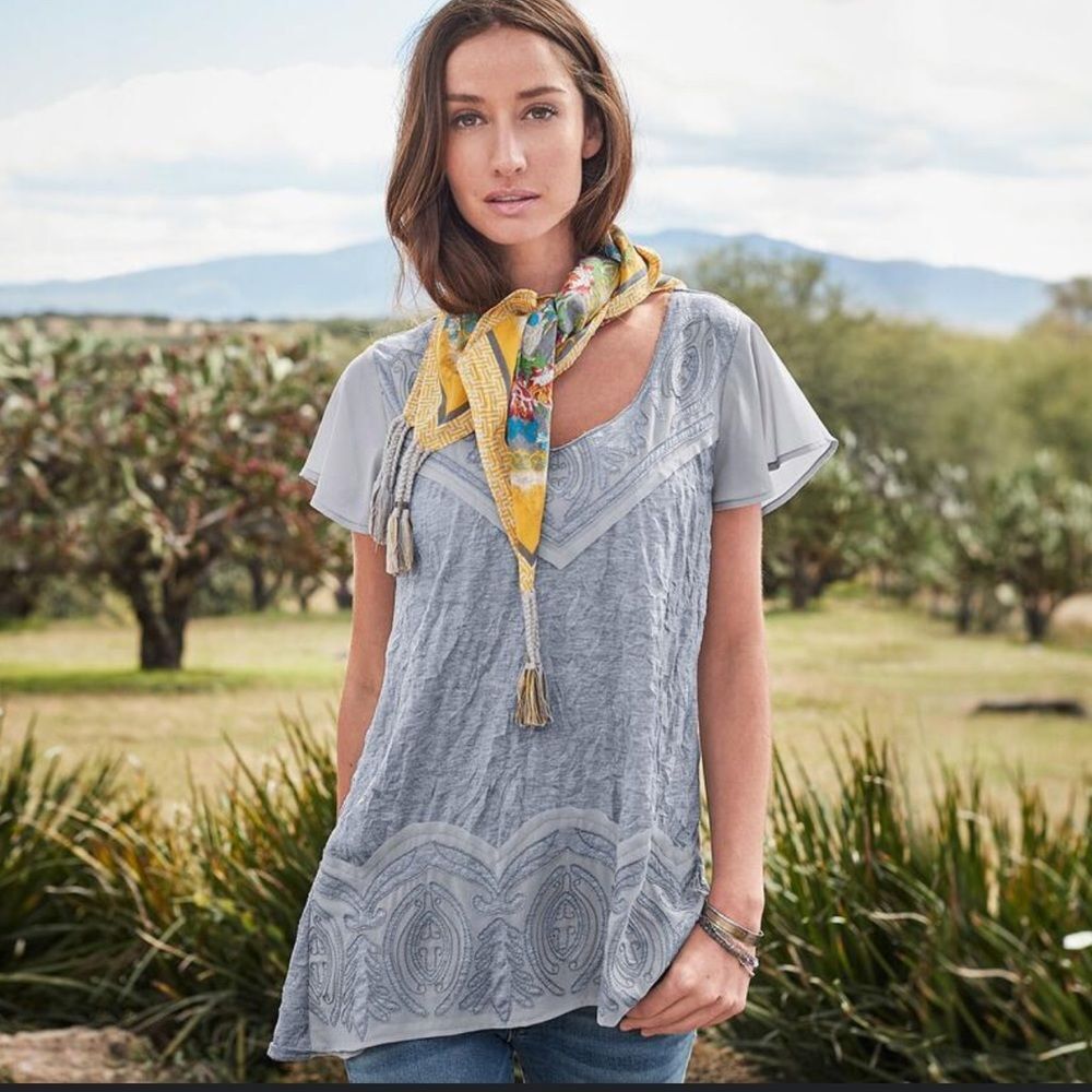 Sundance Lucinda Gray Crinkle Knit Top Medium Flowy Cap Sleeves